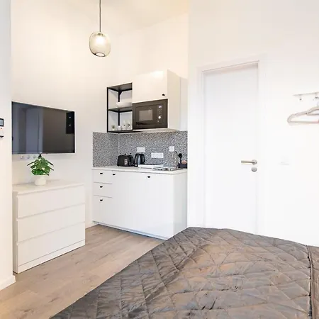 Extreme - Modern Mini